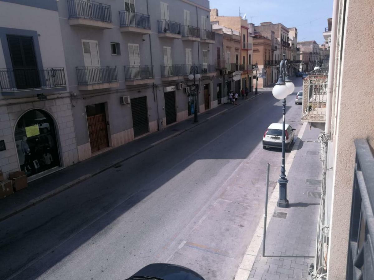 Ruggero D'Altavilla Appartamento Turistico Mazara del Vallo Bagian luar foto